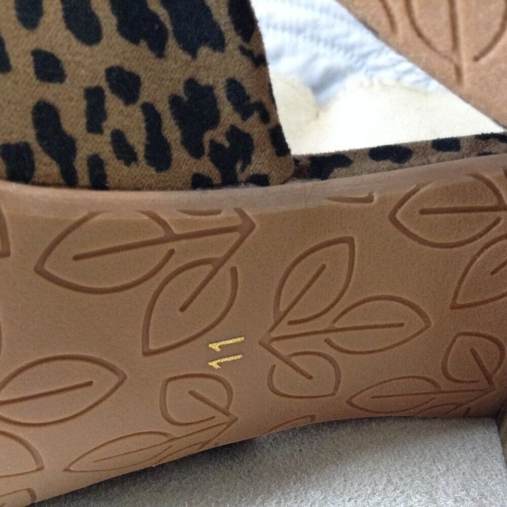 NWOT Melrose Ave; LA Vegan Spotted Print Slides, "11", Bohemian Chic, Comfort - Picture 6 of 6